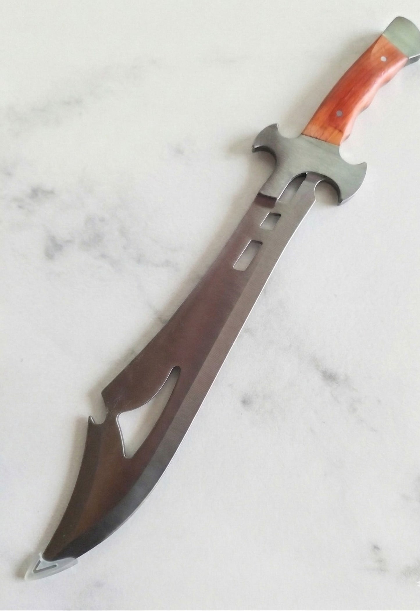 Machete Táctico "Dragon Spine" con Empuñadura de Madera Premium