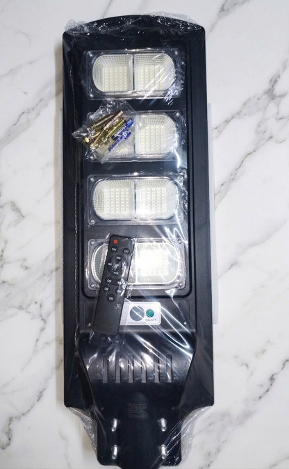 Lámpara Solar Suburbana 1600W - Marca T-Day