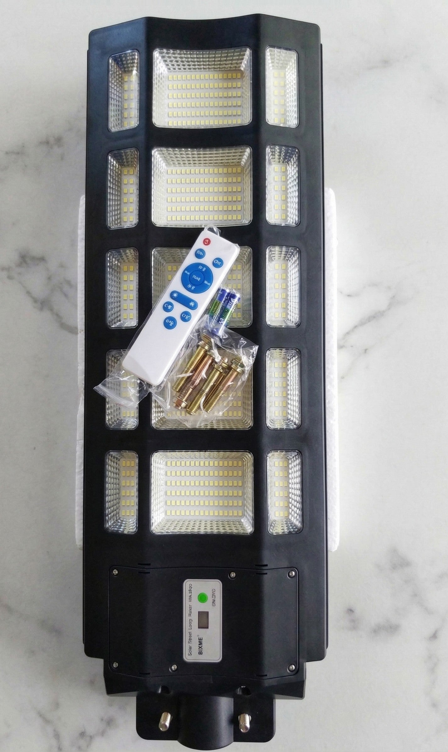 Lámpara Solar  Industrial 500W IP67 con Sensor de Movimiento - Marca Rixme