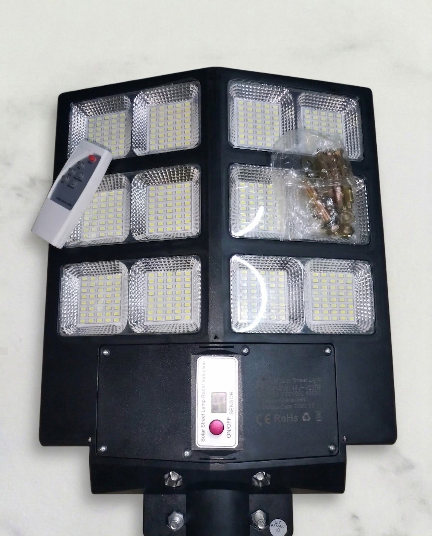 Lámpara Solar Suburbana 1200W Potenciada - Marca T-Day