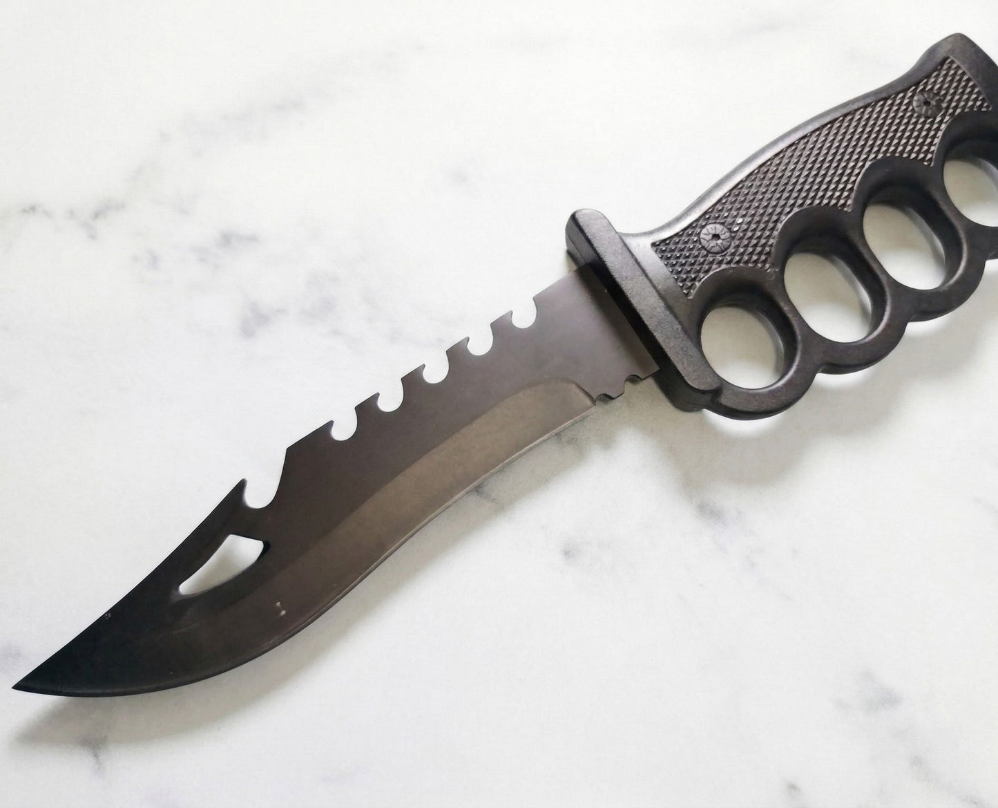 Cuchillo de Supervivencia Táctico "Iron Fist" con Kit de Emergencia