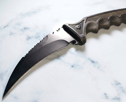 Cuchillo Táctico Karambit "Night Hunter" con Funda Rígida